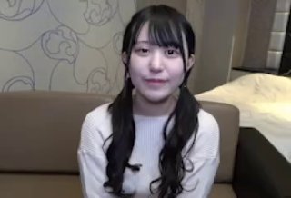难得一见的精品人妻 举手投足间皆是风情 撩人手法层出不穷，骚货妩媚动人哪个男人不喜欢