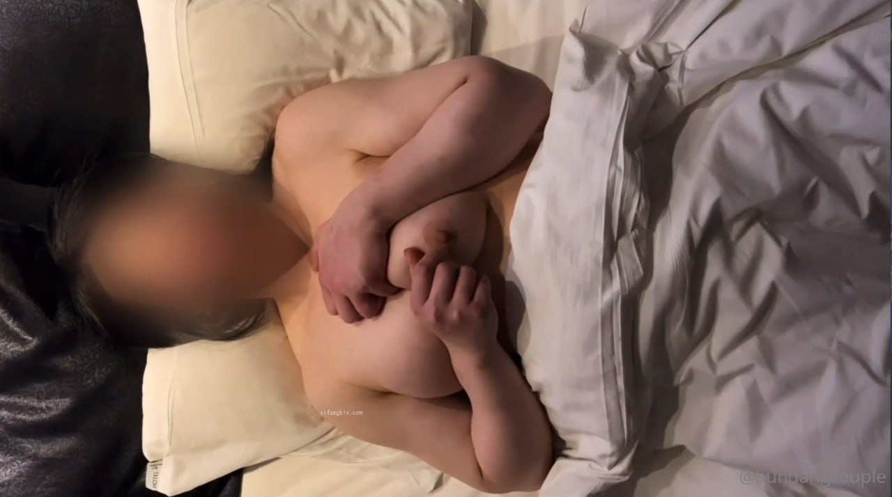 秀人网御女郎当红模特萌汉药baby高价私拍福利视频粉嫩白虎逼样子超淫骚